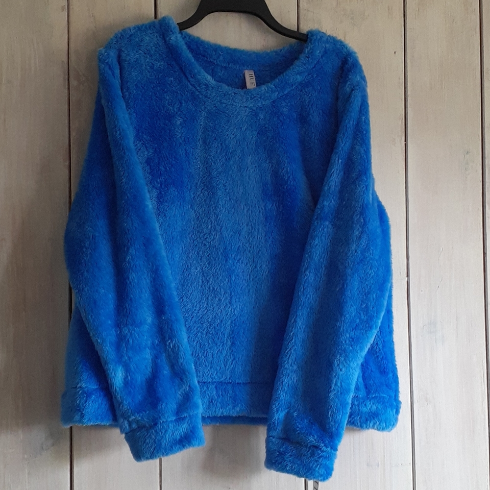 HUE Blue marina Sweater Brand new